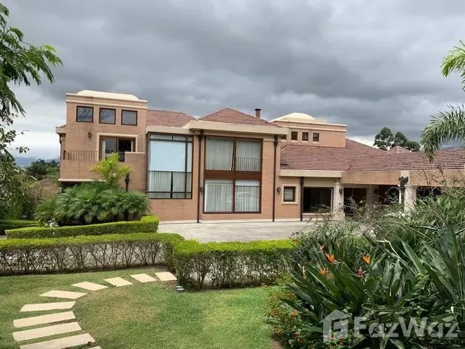 4 Bedroom House for Sale at Curridabat for $8,000