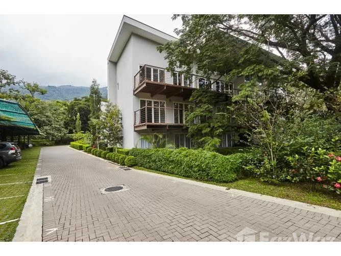 2 Bedroom Apartment for Sale at Santa Ana for $170,000