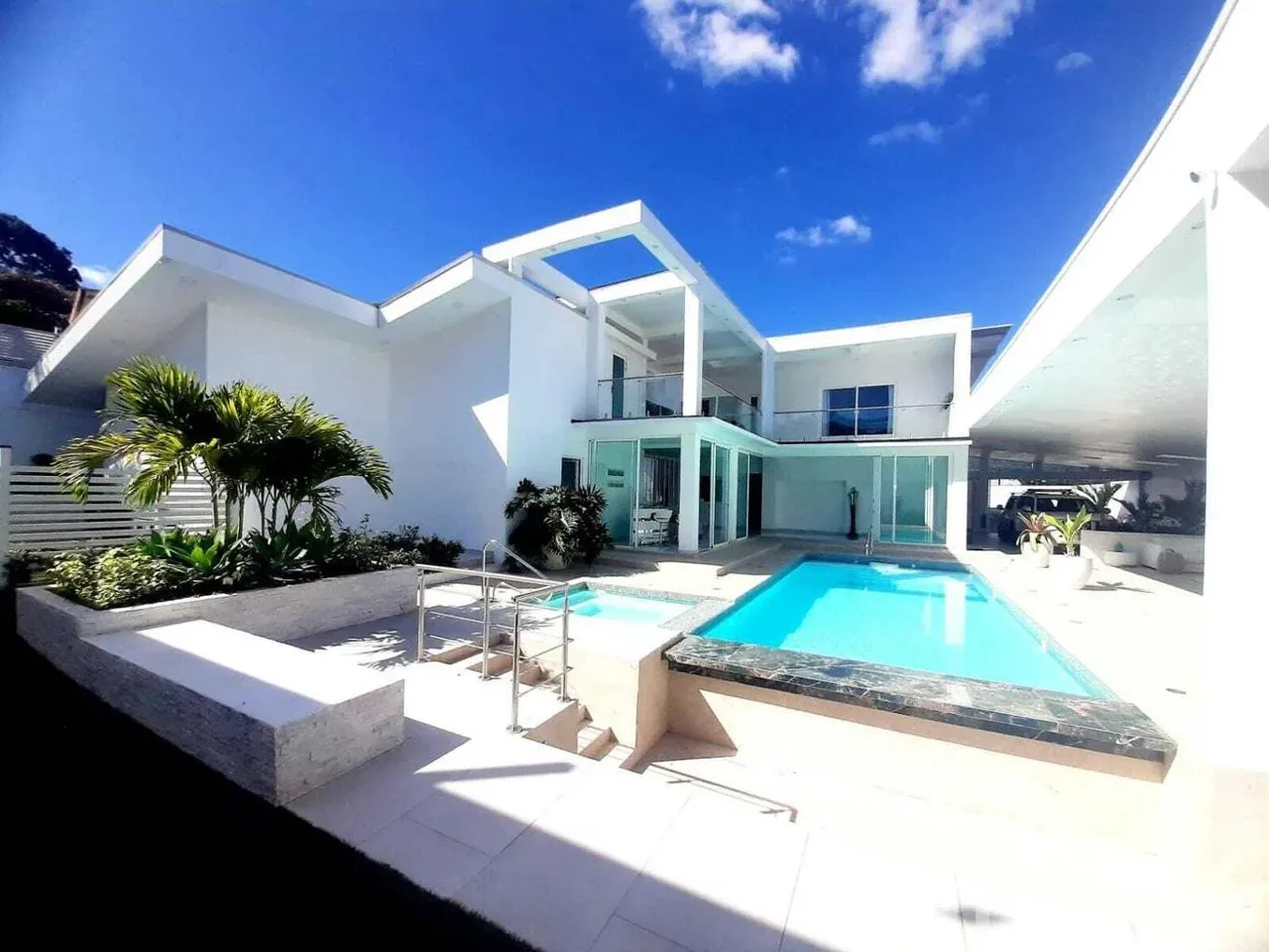 5 Bedroom House for Sale at Escazú for $2,400,000