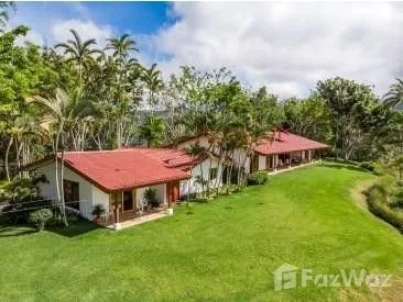 6 Bedroom House for Sale in Mora, San Jose for $450,000