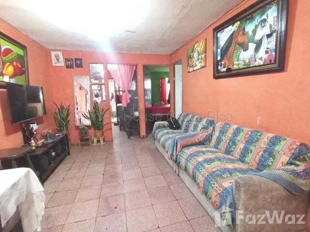 3 Bedroom House for Sale at Hatillo for $90,000 — photo 2