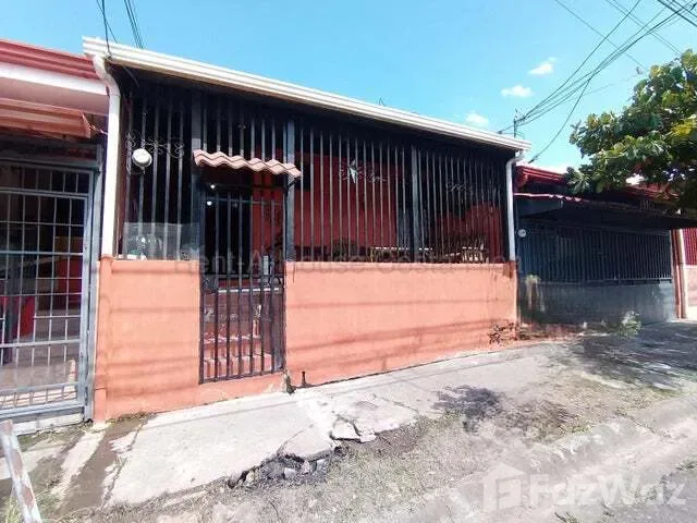 3 Bedroom House for Sale at Hatillo for $90,000 — photo 3