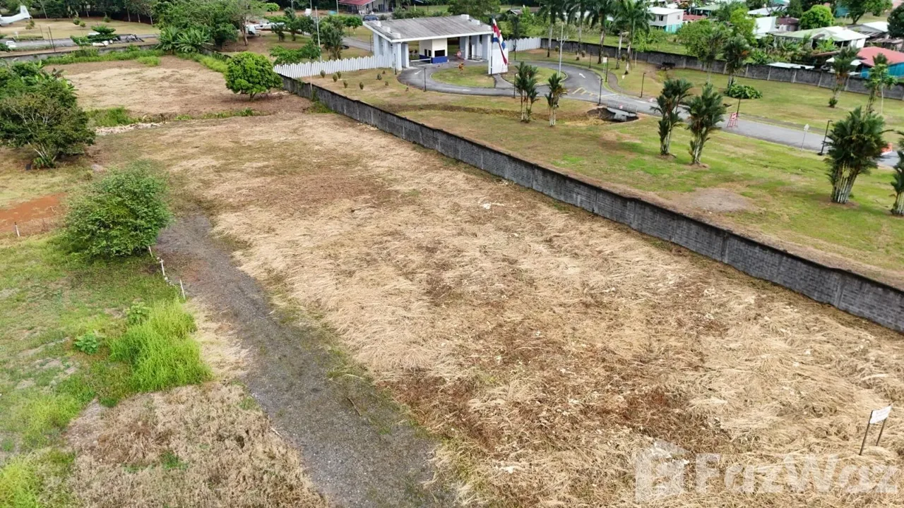 Land for Sale at Limón for $128,000