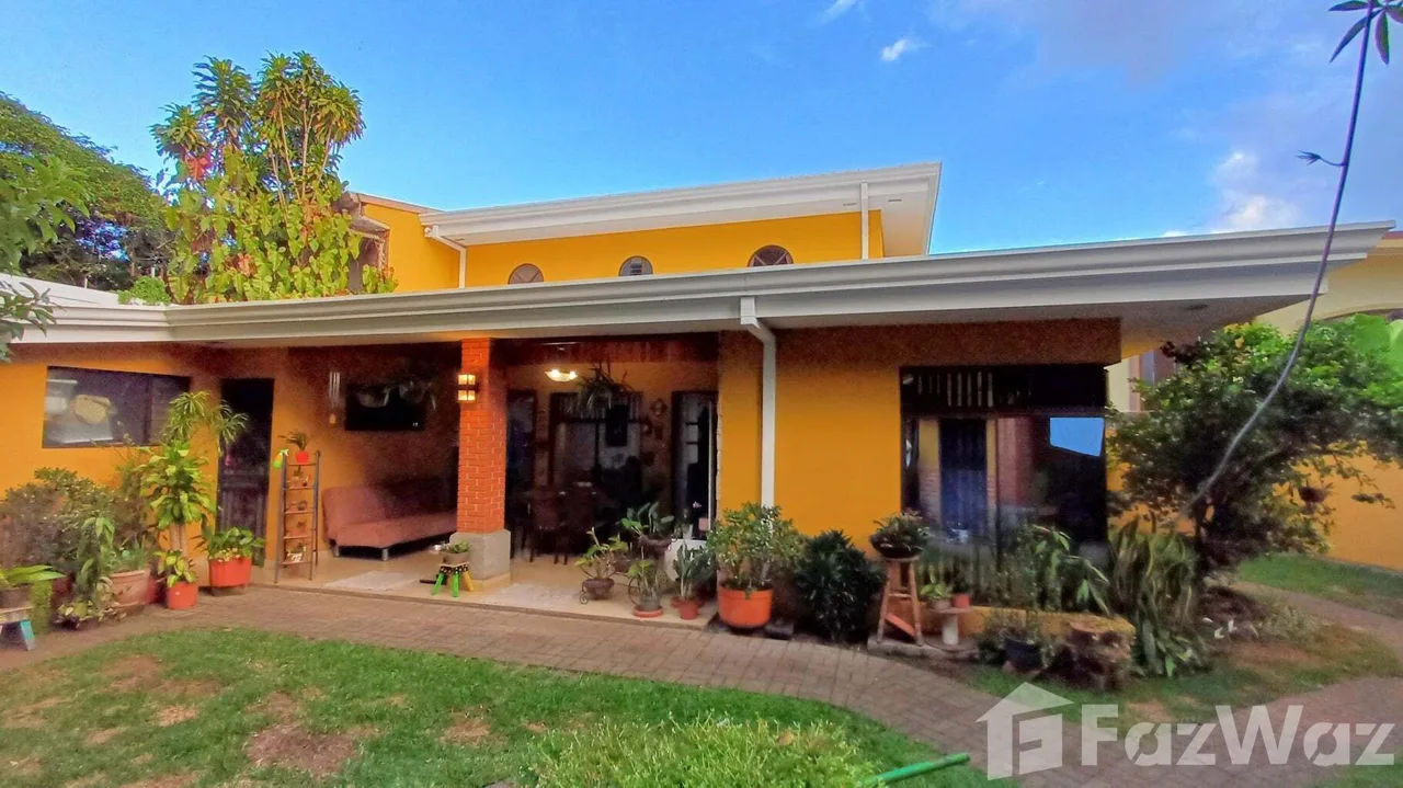 4 Bedroom House for Sale at Curridabat for $310,000