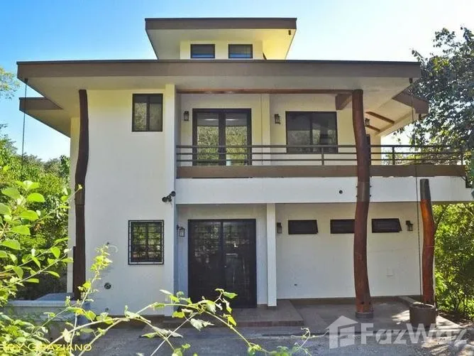4 Bedroom House for Sale at Junquillal for $499,000