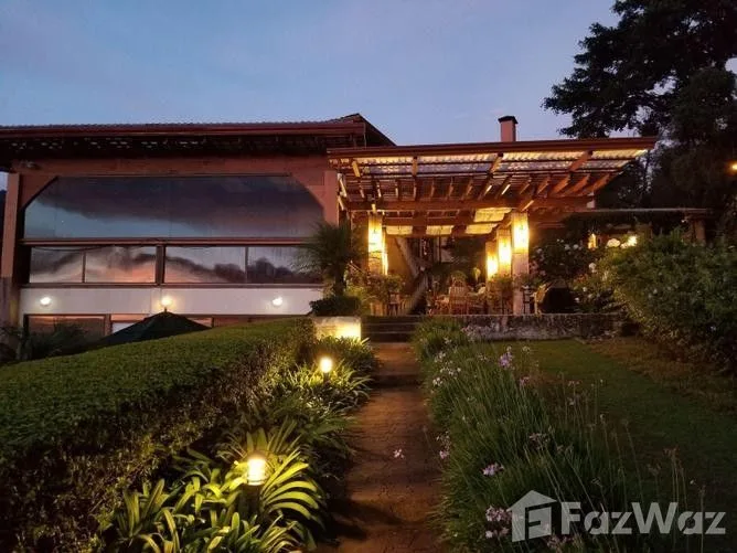 9 Bedroom House for Sale in Santa Barbara, Heredia for $1,240,000