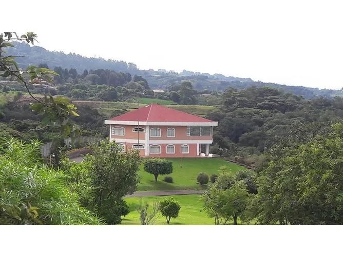 10 Bedroom House for Sale in Grecia, Alajuela for $1,200,000