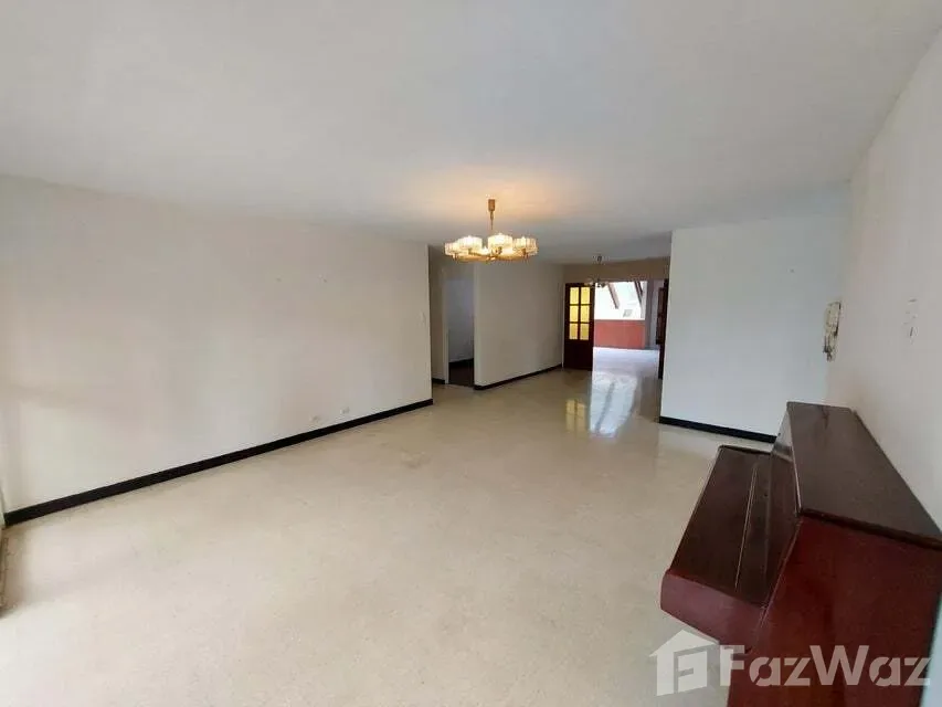 4 Bedroom House for Sale at Goicochea for $270,000, photo 2