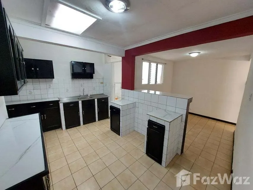 4 Bedroom House for Sale at Goicochea for $270,000, photo 5