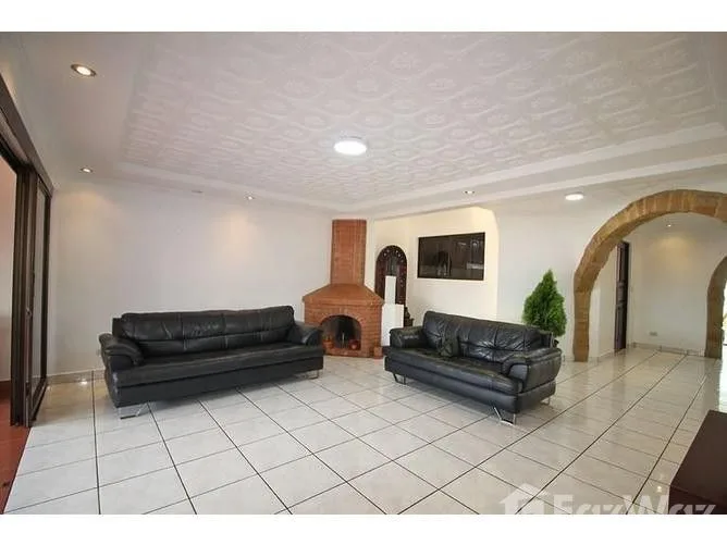 5 Bedroom House for Sale in San Pablo, Heredia for $265,000 — photo 4