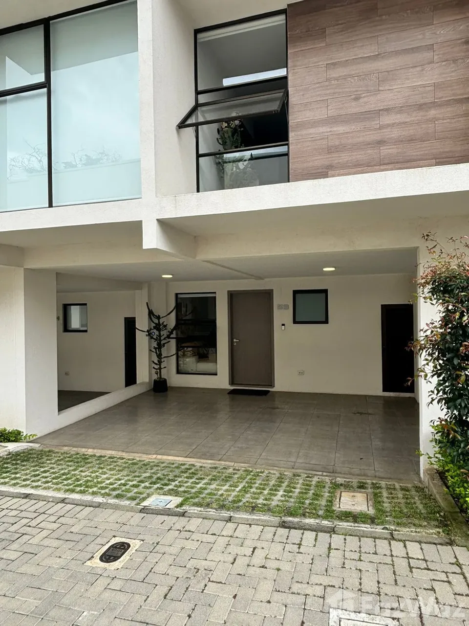 2 Bedroom House for Sale at Escazú for $215,000