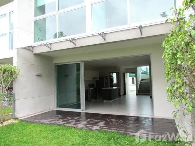 2 Bedroom Apartment for Sale at Santa Ana for $315,000