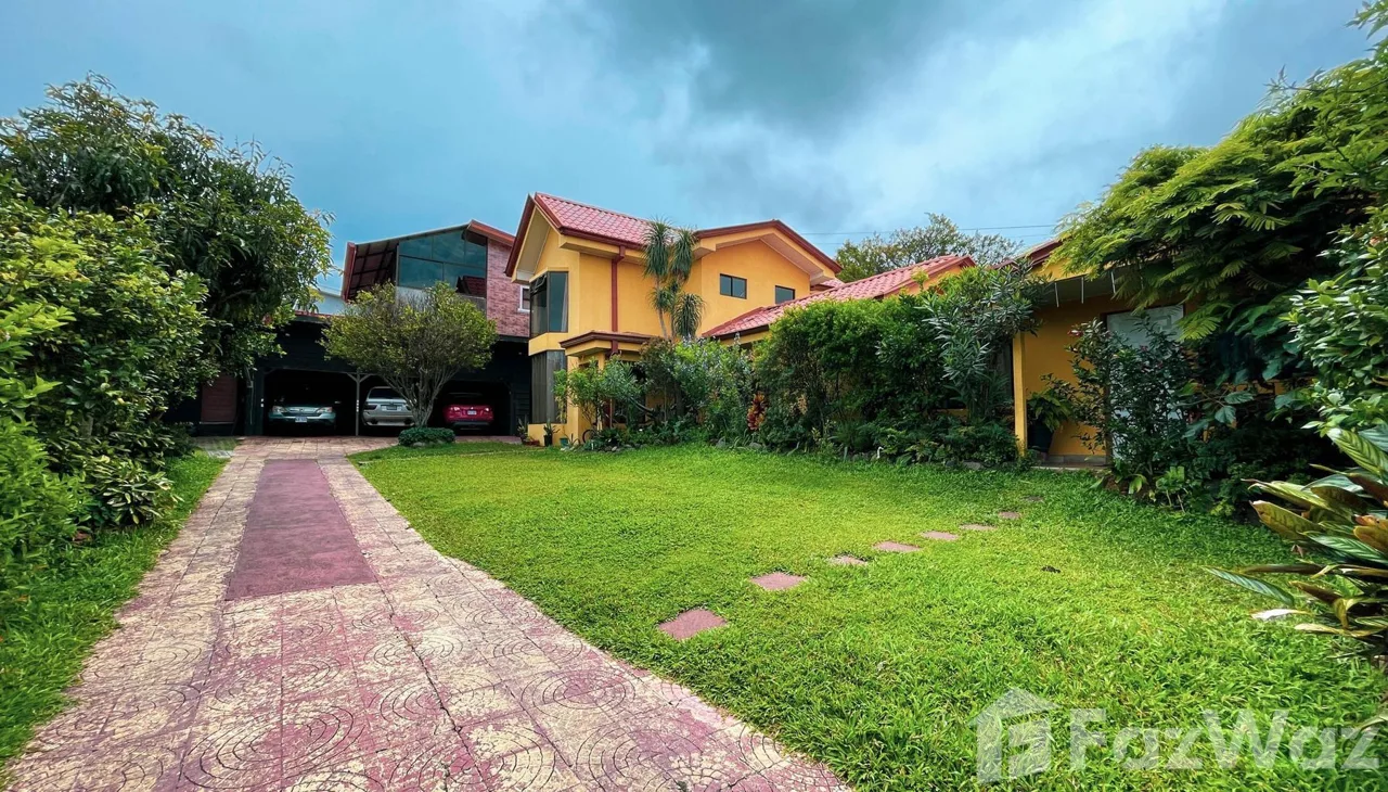 10 Bedroom House for Sale in San Rafael, Heredia for $439,000