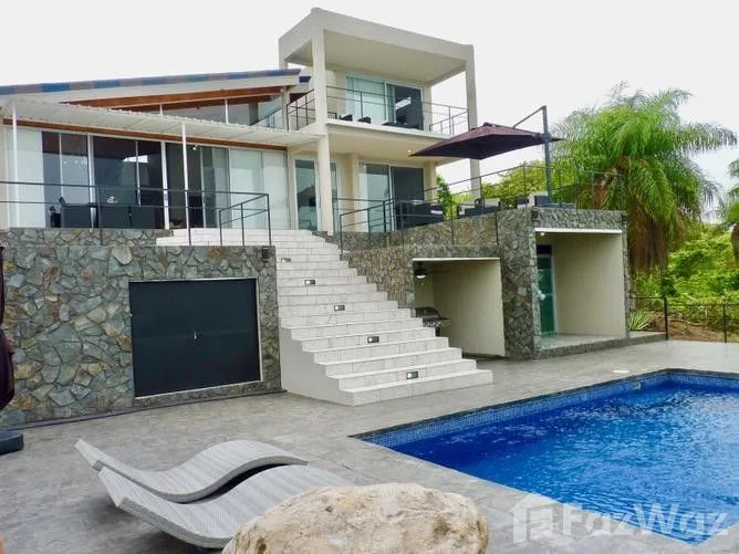 4 Bedroom House for Sale in Orotina, Alajuela for $649,000