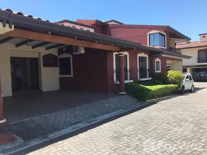 3 Bedroom House for Sale in Mora, San Jose for $285,000