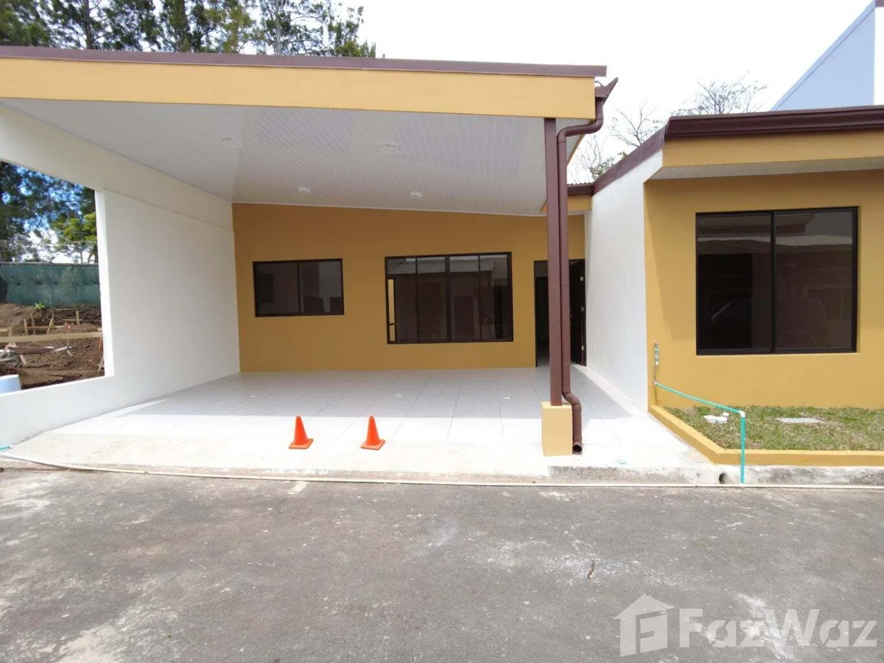 3 Bedroom House for Sale at Los Angeles San Rafael for $185,000