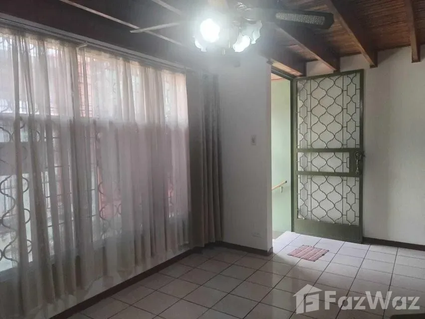 4 Bedroom House for Sale at Hatillo for $130,000 — photo 4