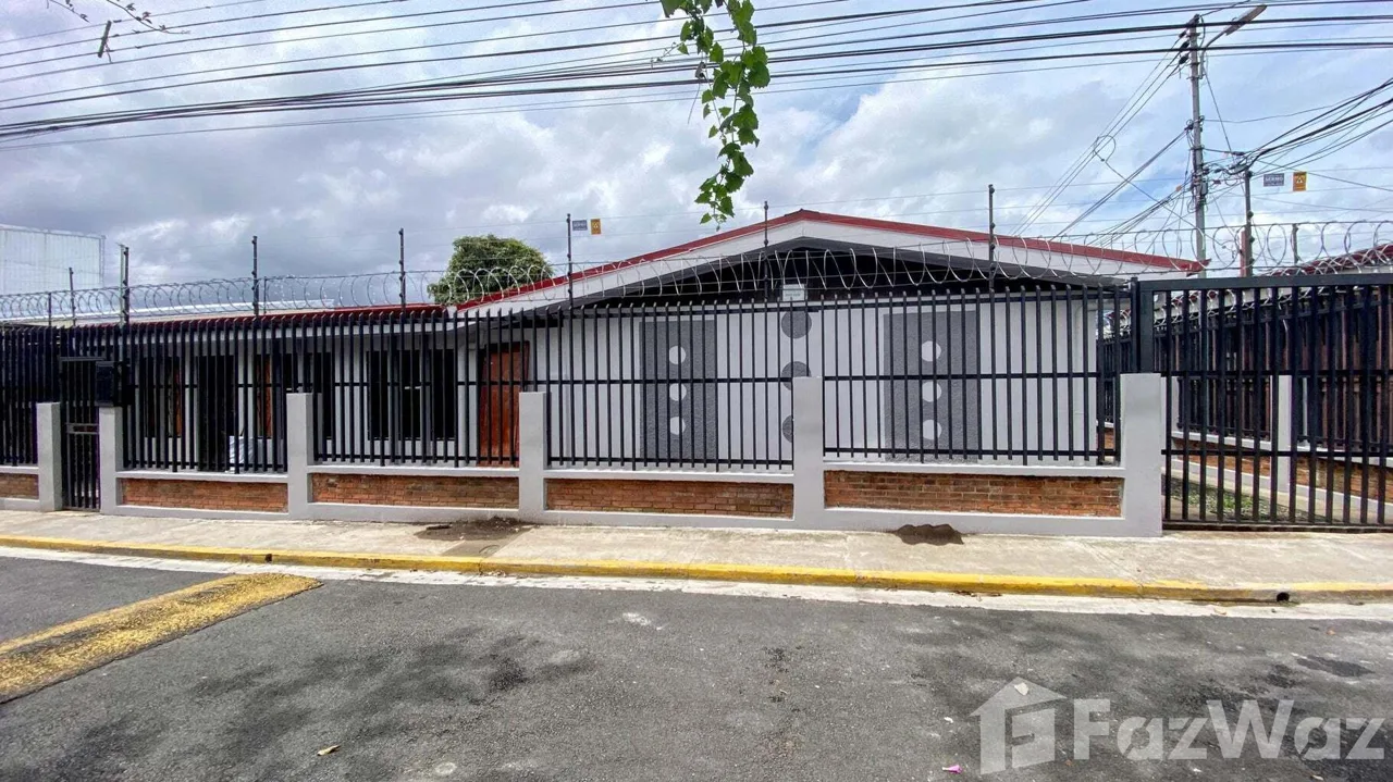 4 Bedroom House for Sale at Hatillo for $161,000 — photo 2