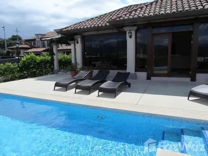 4 Bedroom House for Sale at Escazú for $450,000