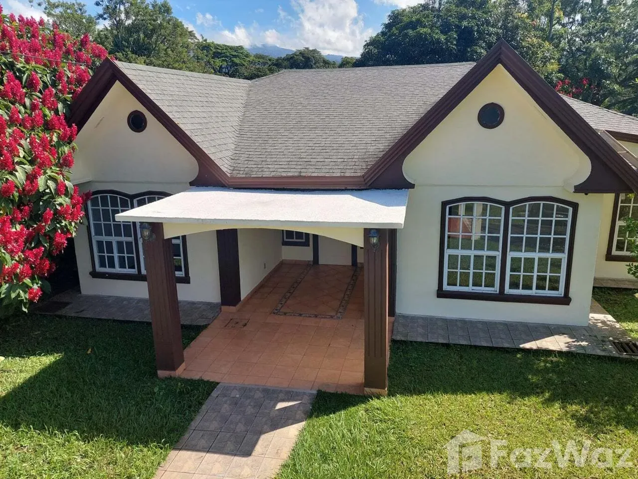 5 Bedroom House for Sale at Bo. Jesús for $426,614