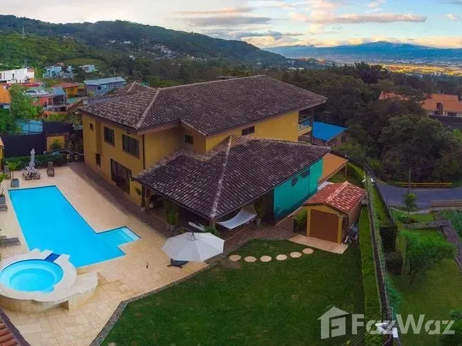 7 Bedroom House for Sale at Escazú for $1,295,000