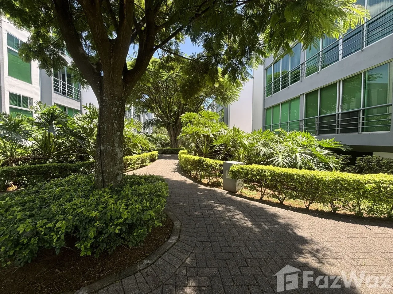 2 Bedroom House for Sale at Santa Ana for $180,000