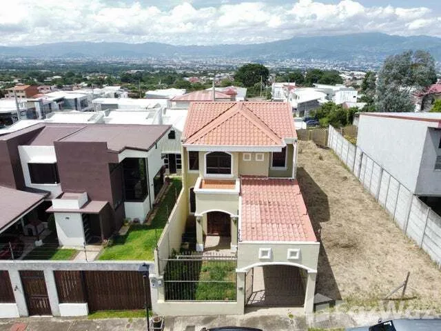 3 Bedroom House for Sale in San Rafael, Heredia for $225,000