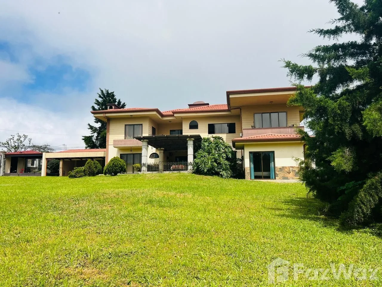 5 Bedroom House for Sale in Vasquez De Coronado, San Jose for $850,000