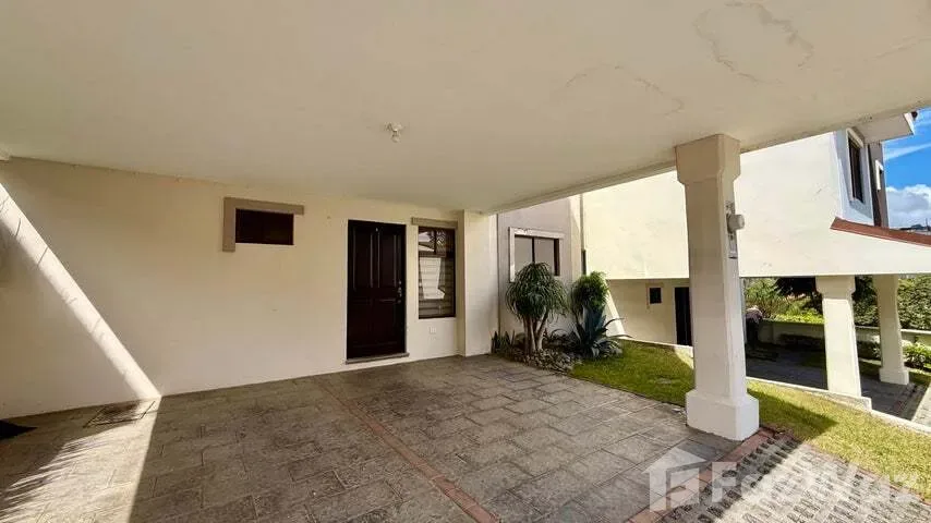 3 Bedroom House for Sale at Condominio Altivar for $220,000 — photo 2