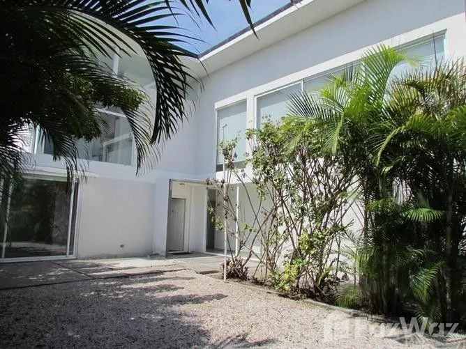 4 Bedroom House for Rent at Escazú for $1,800/mo