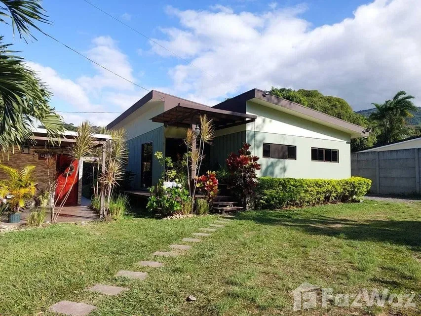 5 Bedroom House for Sale at Santa Ana for $295,000