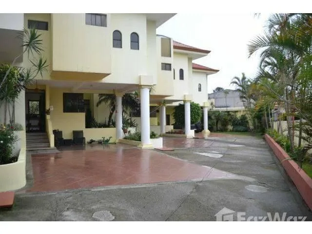 3 Bedroom House for Sale in Goicoechea, San Jose for $140,000