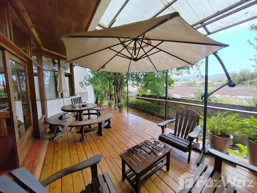 5 Bedroom House for Sale in Curridabat, San Jose for $375,000