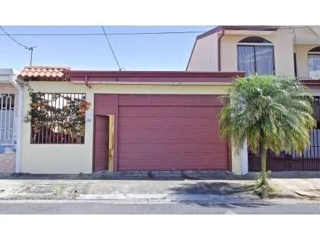 2 Bedroom House for Sale in Heredia, Heredia for $135,000