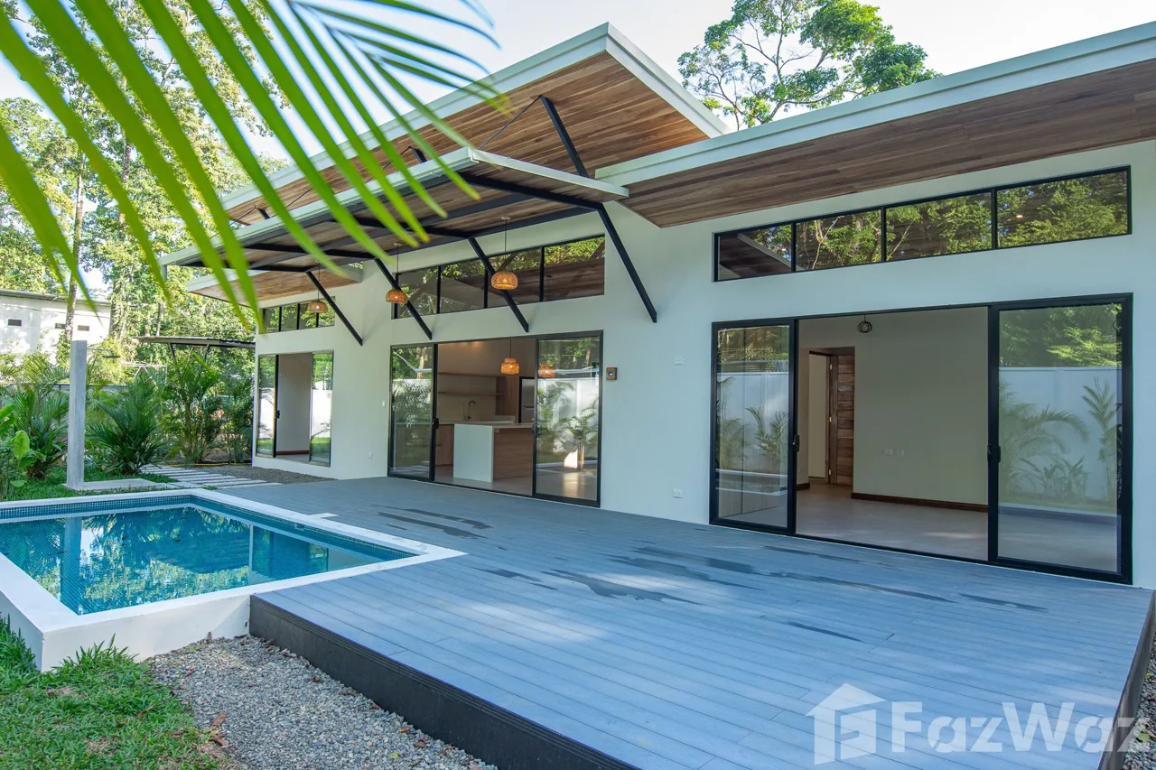 2 Bedroom House for Sale in Talamanca, Limon for $350,000