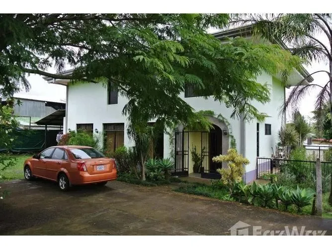 3 Bedroom House for Sale in San Isidro, Heredia for $270,000