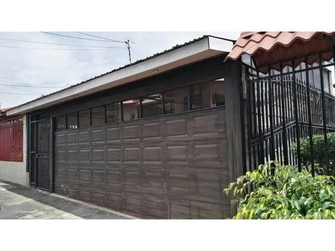 3 Bedroom House for Sale at San Francisco de Dos Ríos for $185,000