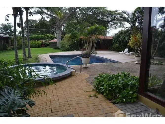 7 Bedroom House for Sale at Río Segundo for $1,200,000