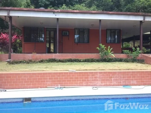 4 Bedroom House for Sale in Garabito, Puntarenas for $150,000