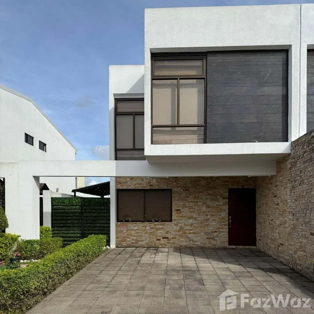 3 Bedroom House for Sale in El Guarco, Cartago for $188,000