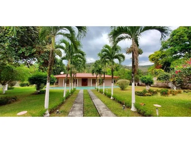 7 Bedroom House for Sale in San Mateo, Alajuela for $600,000