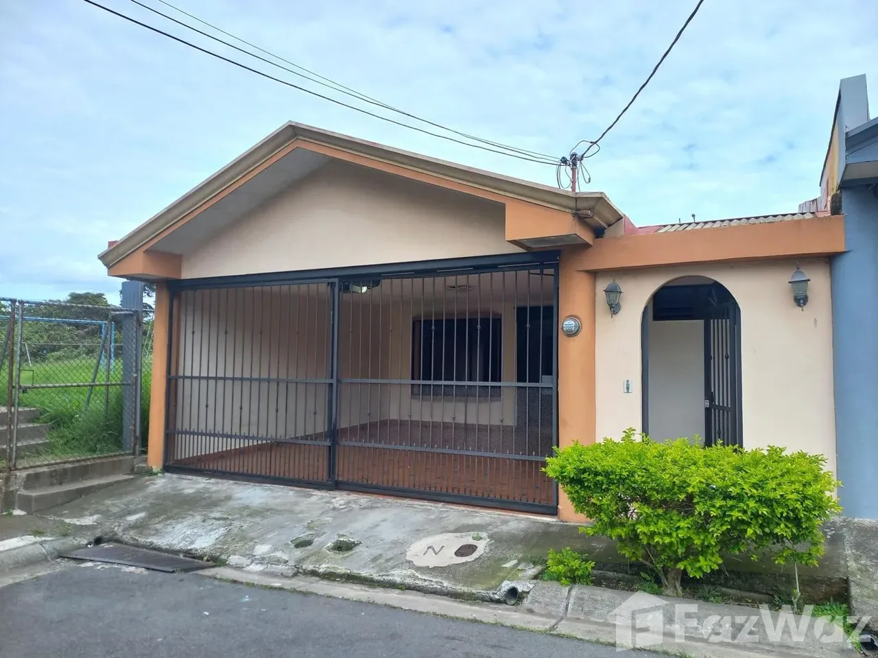 3 Bedroom House for Sale in Moravia, San Jose for $175,000