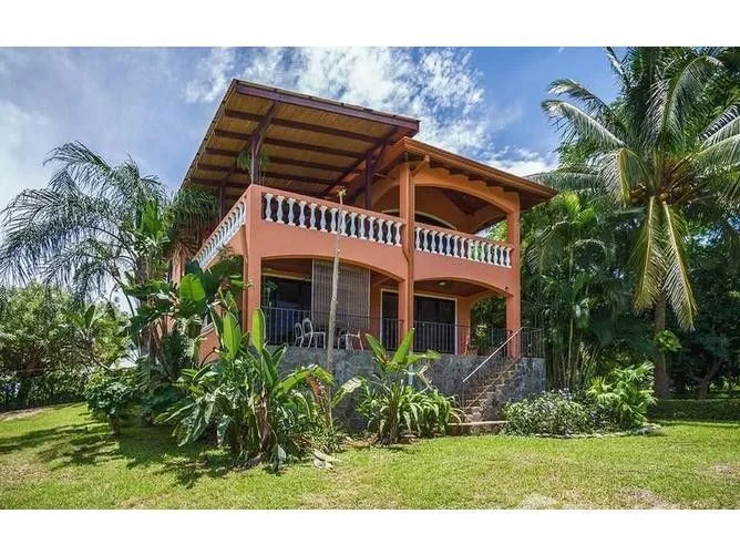 6 Bedroom House for Sale in Santa Cruz, Guanacaste for $595,000