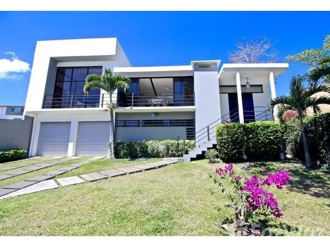 3 Bedroom House for Sale in Escazu, San Jose for $355,000