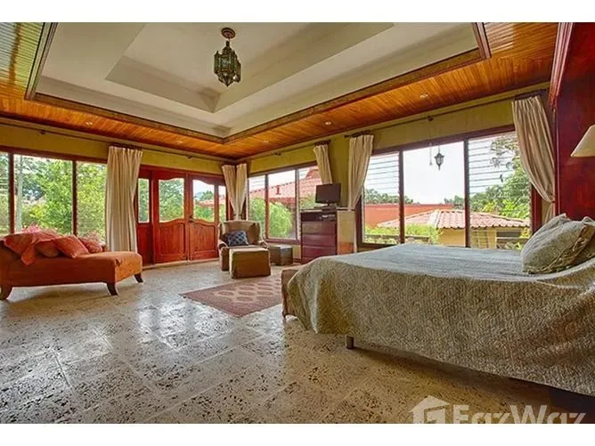5 Bedroom House for Sale in Alajuela, Alajuela for $975,000