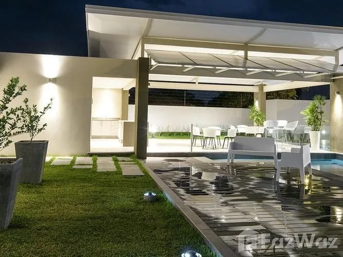 2 Bedroom Apartment for Sale at Santa Ana for $289,000