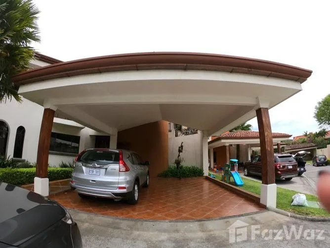 3 Bedroom House for Sale in Escazu, San Jose for $340,000