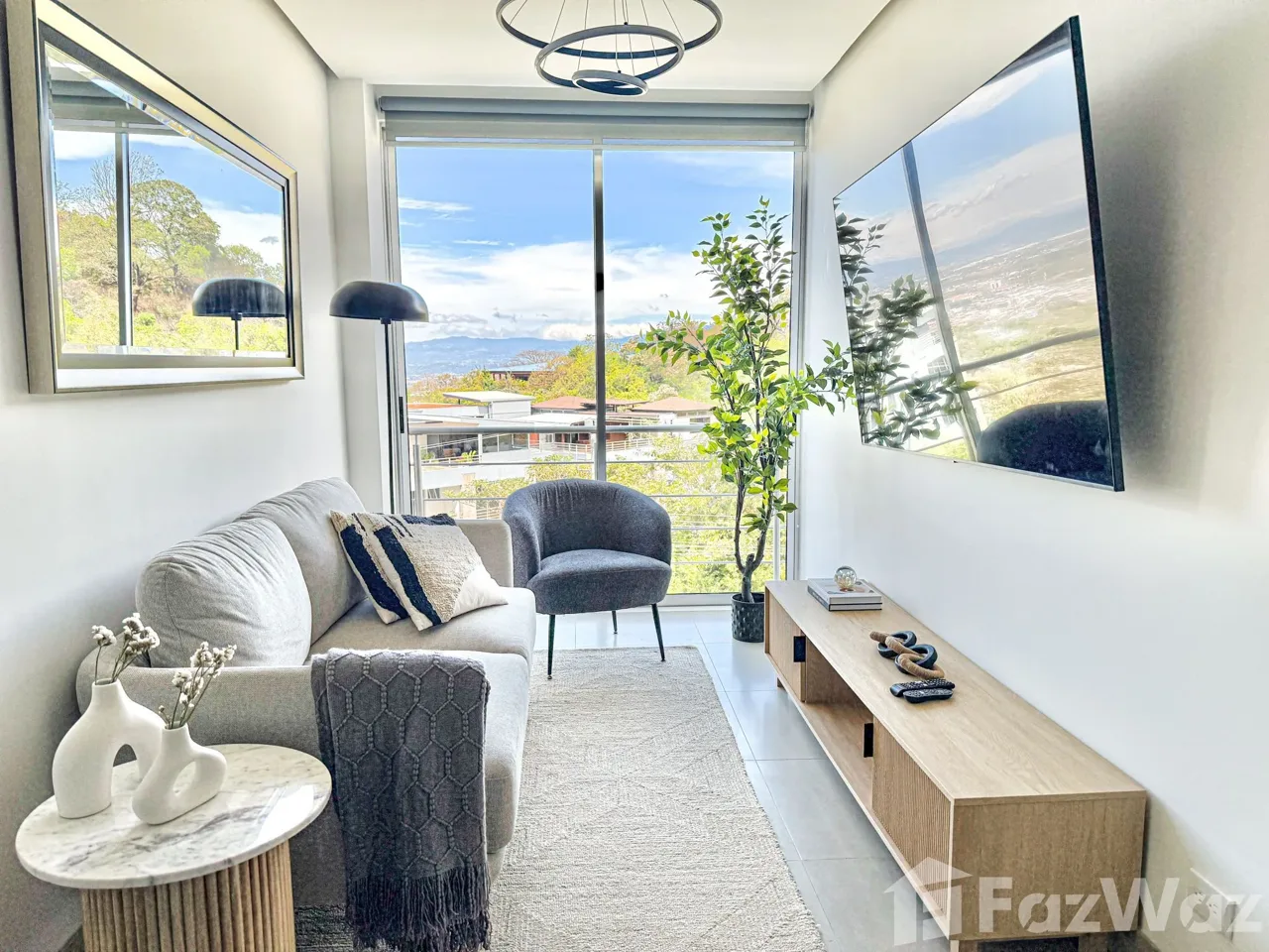 2 Bedroom House for Sale at Santa Ana for $185,000