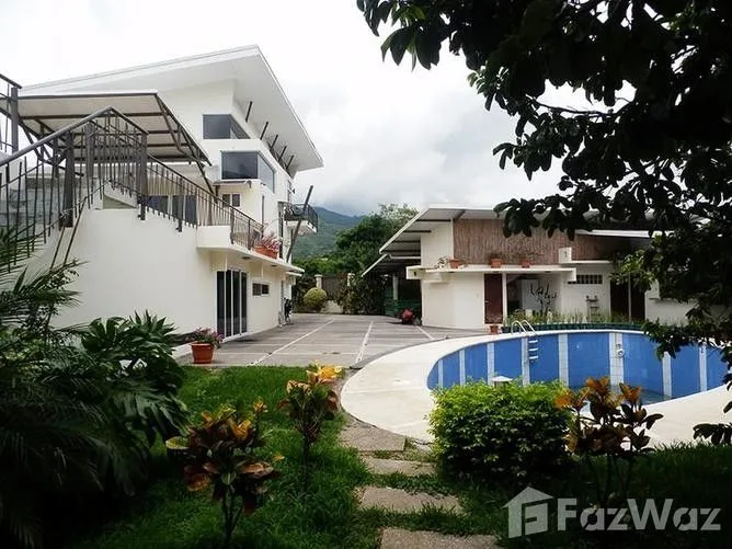 6 Bedroom House for Sale in Santa Ana, San Jose for $750,000