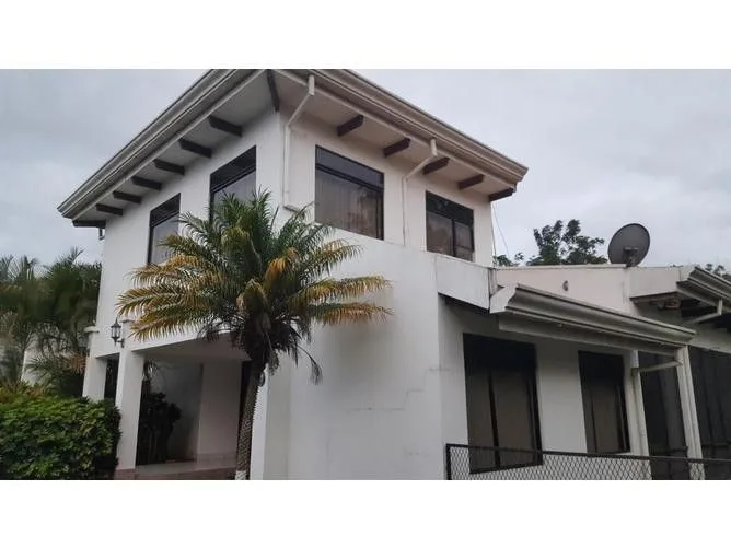 3 Bedroom House for Sale in Santo Domingo, Heredia for $255,000